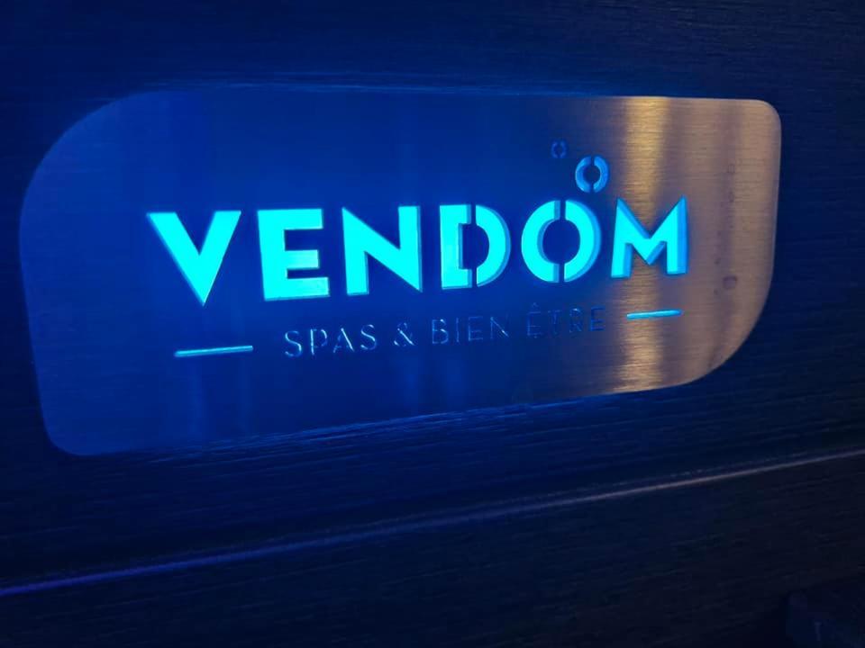 Blue Lagoon Spas Μοντωμπάν Εξωτερικό φωτογραφία